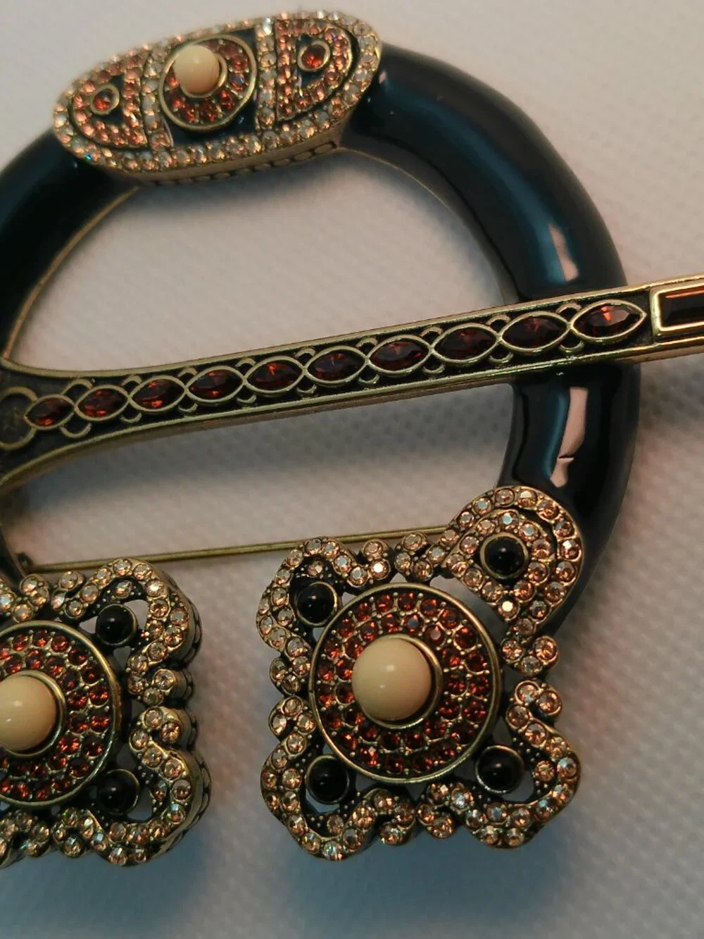 Brooch HEIDI DAUS 